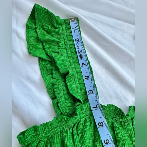 NWOT Smocked Old Navy Women’s Dress Sz M in Vibrant Green Tarp, Ruffled Sleeves - Picture 8 of 10